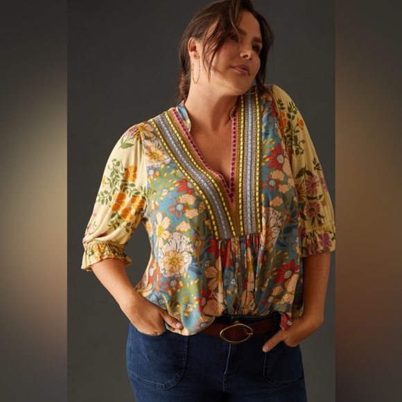 Bl-nk Stephanie Top Sold at Anthropologie Size Medium Blue Motif - Picture 8 of 12